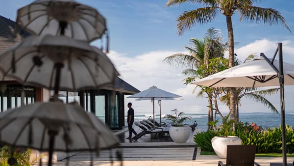 Tirtha Bayu Villa II - Balinese and contemporary design fusion